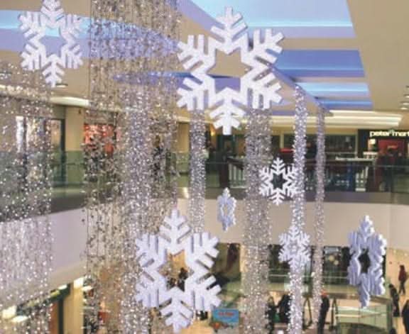 Dekra-Lite Brindisi Snowflake Hanging Display