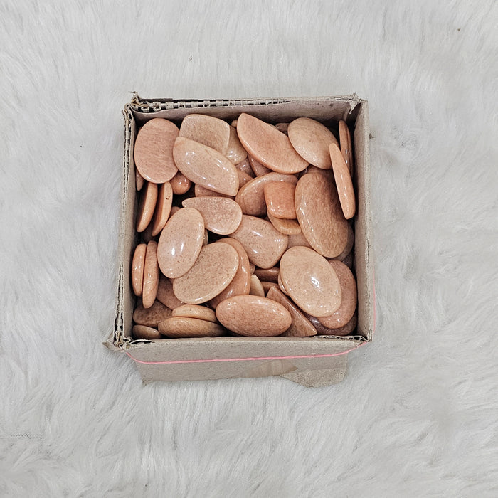500 Gram Box of Peach Moonstones | 20-40mm | 40-50 Pcs - The LabradoriteKing