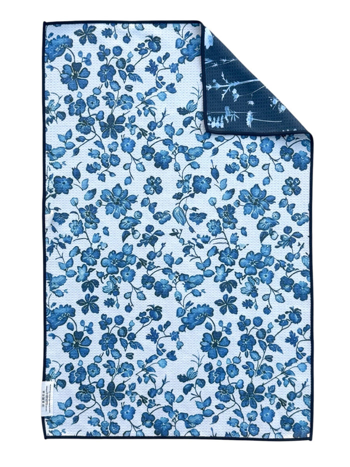 Blue Willow: Reversible Hand Towel & Washcloth