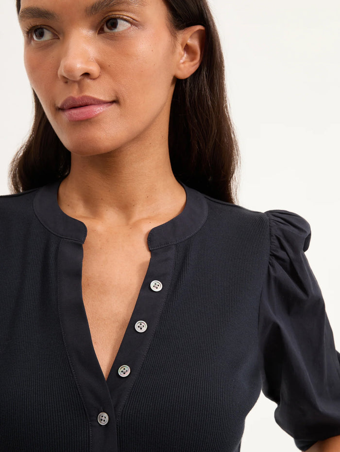 Coralee Puff Sleeve Tee in Navy