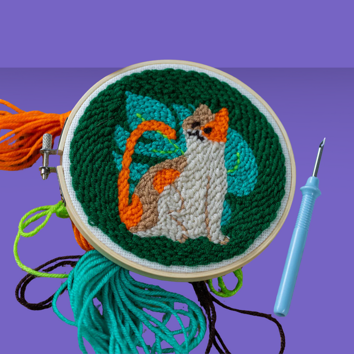 Kikkerland Punch Needle Kit Cat