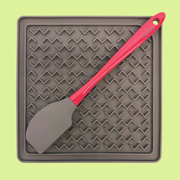 Messy Mutts Silicone Interactive Feeder With Spatula