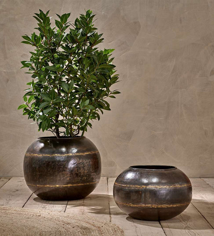 Nkuku Iron Globe Planter 25cm