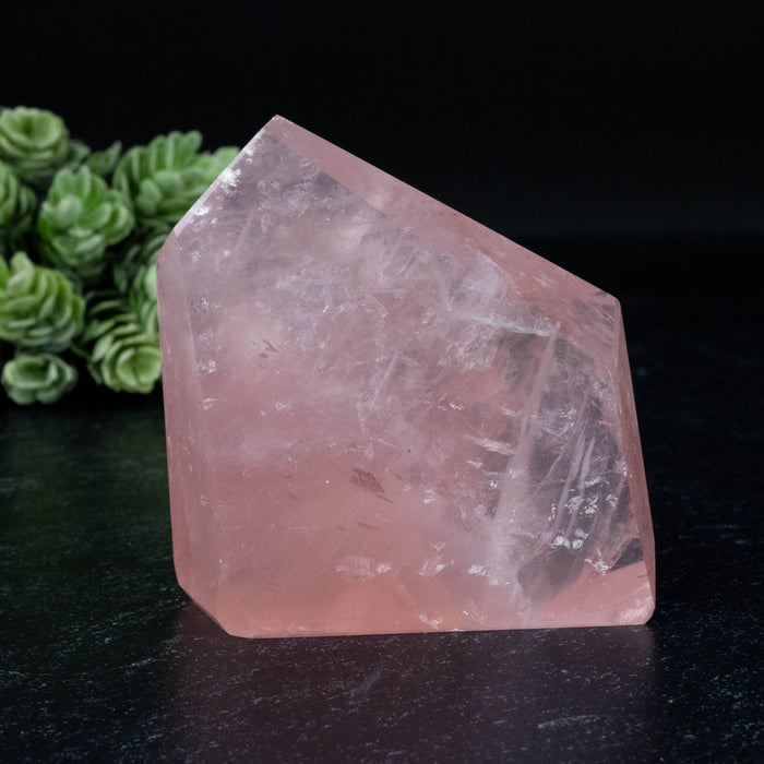 Rose Quartz 207 g 69x70mm - InnerVision Crystals