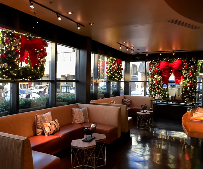 Dekra-Lite Red Satin Bows on Wreaths Display