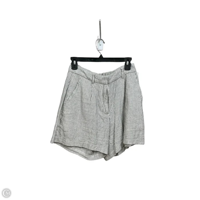 Shorts By Old Navy In Striped Pattern, Size: 4