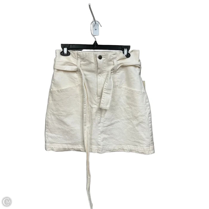 Skirt Mini & Short By Universal Thread In White, Size: M