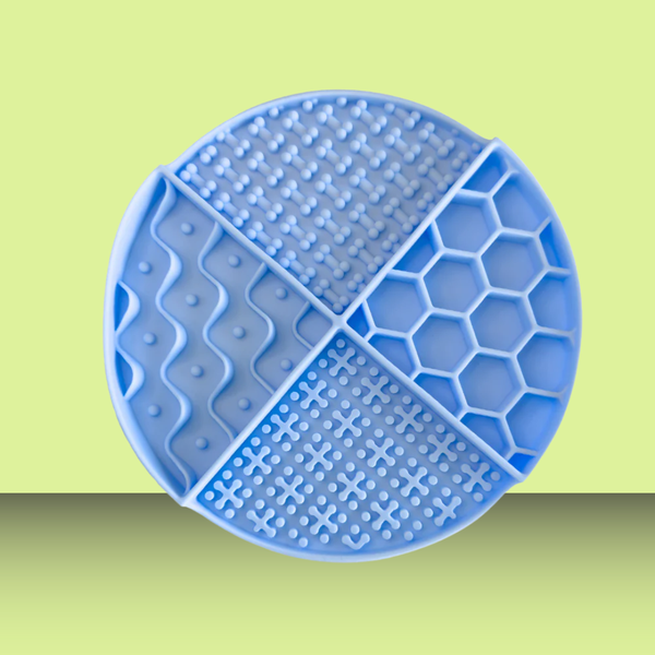 Spot N Knot Lick Mat Sky Blue