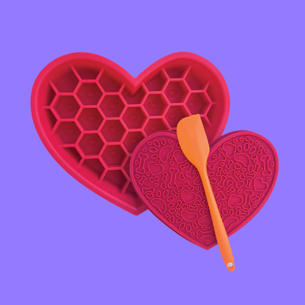 Spot N Knot Slow Feeder Heart Red