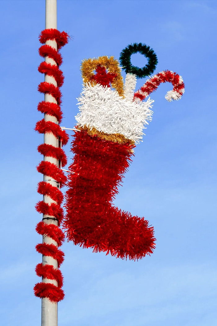 Dekra-Lite Red Wide Cut Vinyl Garland Pole Wrap with Candy Cane